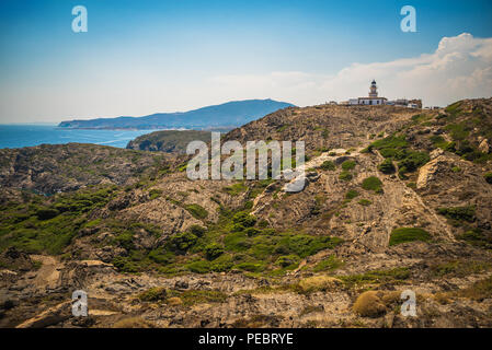 Vue magnifique sur le Cap de Creus, Costa Brava. Destination d'été vcation en Espagne, en Europe. Banque D'Images