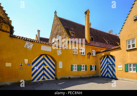 La Fuggerei, Jakobsplatz, Augsburg, souabe, Bavière, Allemagne Banque D'Images