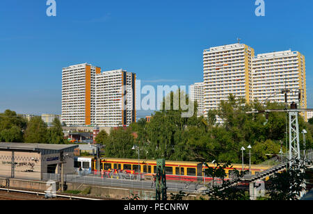 Hochhaeuser, Helene-Weigel-Platz, Berlin Marzahn, Deutschland, Banque D'Images