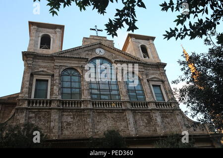 Saint George cathédrale maronite de Beyrouth. centre-ville. Il a été lourdement bombardée et pillée pendant la guerre civile du Liban et puis il a été restauré en 2000. Banque D'Images