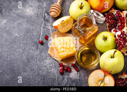 Le miel, la pomme et la grenade pour Rosh Hashana Banque D'Images