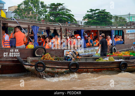 Schwimmender Markt Cai Rang, chanson Can Tho, Can Tho, Vietnam Banque D'Images