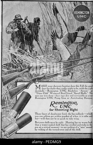 Publicité imprimée en noir et blanc, montrant la partie gauche de la page deux campagne pour le fusil Remington UMC et 'wetproof bordée d'acier cartouches ', avec une image d'un champ à la pluie, avec deux fusils Remington UMC au premier plan, un mâle et femelle Canard colvert (Anas platyrhynchos) prend son envol, et deux chasseurs dans l'arrière-plan de l'ouvrage 'Le jeu Source, ' écrit par Dwight Williams Huntington, et publié à New York par le jeu Conservation Society, 1918. Avec la permission de Internet Archive. () Banque D'Images