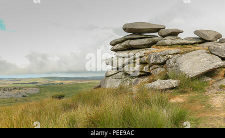 Le Cheeswring, une formation rocheuse naturelle sur Stowe's Hill dans le laquais près de Bodmin Moor en Cornouailles, vue panoramique - Photo prise le 21 juillet 2018. Banque D'Images