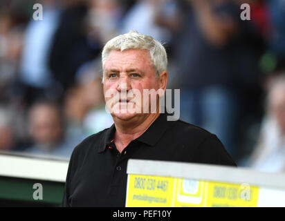 Steve Bruce, directeur d'Aston Villa avant le match, Carabao Cup, First Round Match au parc Huish, Yeovil. APPUYEZ SUR ASSOCIATION photo. Date de la photo: Mardi 14 août 2018. Voir PA Story FOOTBALL Yeovil. Le crédit photo devrait se lire comme suit : Simon Galloway/PA Wire. RESTRICTIONS : aucune utilisation avec des fichiers audio, vidéo, données, listes de présentoirs, logos de clubs/ligue ou services « en direct » non autorisés. Utilisation en ligne limitée à 120 images, pas d'émulation vidéo. Aucune utilisation dans les Paris, les jeux ou les publications de club/ligue/joueur unique. Banque D'Images