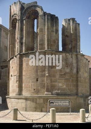 ABSIDES ROMANICOS EN RUINAS DE LA IGLESIA DE SAN NICOLAS - SIGLO XIII. Lieu : st. NICHOLAS CHURCH, Soria, ESPAGNE. Banque D'Images