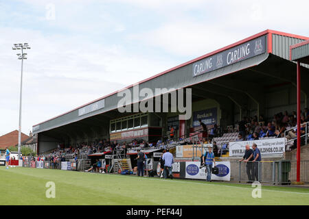 La tribune principale au cours de Dagenham & Redbridge vs Maidenhead United, Vanarama Ligue nationale de football à la construction sur le stade Chigwell 11 Août Banque D'Images