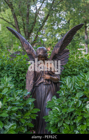 Les clous avec cross, north Cemetery, Munich, Haute-Bavière, Bavière, Allemagne Banque D'Images