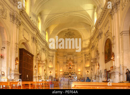 Intérieur, de l'église des Franciscains, Chiesa di San Francesco d'Assisi all 'Immacolata, Noto, Vale di Noto, Syracuse, Sicile, Italie Banque D'Images