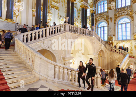 Saint Petersburg, Russie - 3 janvier 2018 : La Jordanie escalier dans le Palais d'hiver, Musée de l'Ermitage Banque D'Images