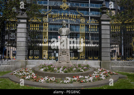 Monument à la mémoire du Premier ministre belge Auguste Beernaert dans Marie Jose square Banque D'Images