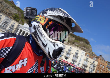 Caméra sur casque à vélo journée annuelle peut fonctionner, 1 mai 2017, Hastings, East Sussex Royaume Uni Banque D'Images