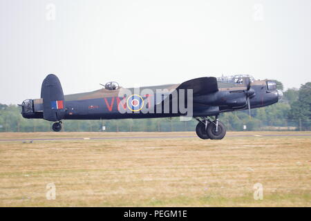 Le seul bombardier Lancaster Avro voler en Europe à l'RIAT 2018 à RAF Fairford, UK Banque D'Images