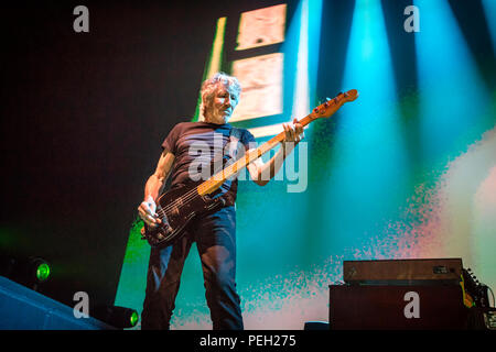 Norvège, Oslo - 14 août 2018. La chanteuse, auteur-compositeur et musicien Roger Waters effectue un concert live à Telenor Arena d'Oslo dans le cadre de l'Us  + eux d' 2018. (Photo crédit : Gonzales Photo - Terje Dokken) Credit : Gonzales Photo/Alamy Live News Banque D'Images