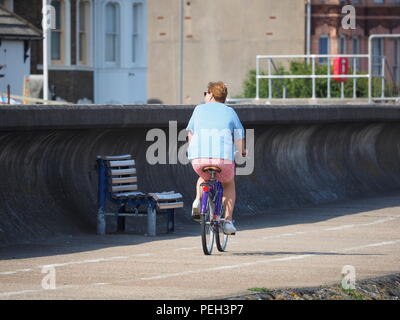 Sheerness, Kent, UK. Août 15, 2018. Royaume-uni : un temps ensoleillé et chaud matin de Sheerness, Kent. Credit : James Bell/Alamy Live News Banque D'Images