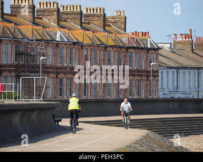 Sheerness, Kent, UK. Août 15, 2018. Royaume-uni : un temps ensoleillé et chaud matin de Sheerness, Kent. Credit : James Bell/Alamy Live News Banque D'Images