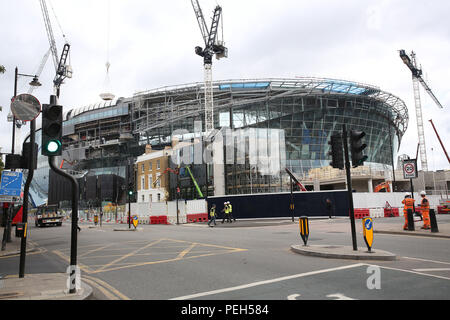 Londres, Royaume-Uni. 15 août 2018. Tottenham dans leur nouveau stade, qui a été reportée au moins jusqu'à la fin du mois d'octobre que le terrain ne sera pas terminée à temps. Les embranchements sont maintenant explorer la possibilité de reporter leur match contre Manchester City le 28 octobre comme leur accueil temporaire Wembley est déjà réservé jusqu'à cette date. Les £850millions de terrain avait été initialement prévu pour être prêt pour l'affrontement avec Liverpool le 15 septembre. Credit : Nigel Bowles/Alamy Live News Banque D'Images