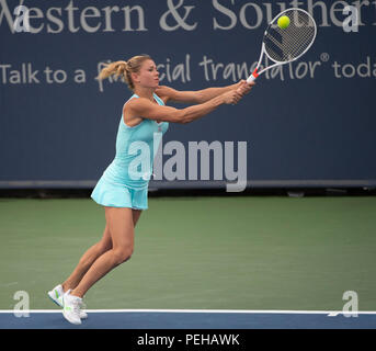 Mason, Ohio, USA. 15 août 2018. 15 août 2018 : Camila Giorgi (ITA) perd à Madison Keys (USA) 6-2, 6-2, à l'Ouest et le Sud de l'ouvrir aux Lindner Family Tennis Center à Mason, en Ohio. © Leslie Billman/Tennisclix/CSM Crédit : Cal Sport Media/Alamy Live News Banque D'Images