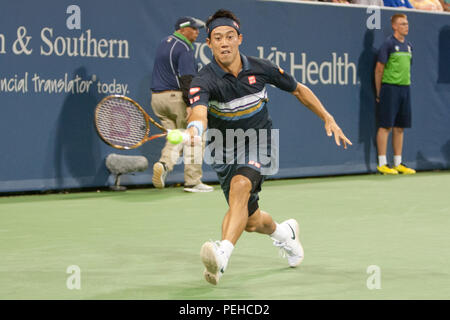 Cincinnati, OH, USA. Août 15, 2018. Open de tennis de l'Ouest et du Sud, Cincinnati, OH - Cincinnati, Ohio, USA. Août 15, 2018. Kei Nishikori en action contre Stan Wawrinka dans le tournoi de tennis de l'Ouest et du Sud qui s'est tenue à Cincinnati. - Photo par Wally Nell/ZUMA Press Crédit : Wally Nell/ZUMA/Alamy Fil Live News Banque D'Images