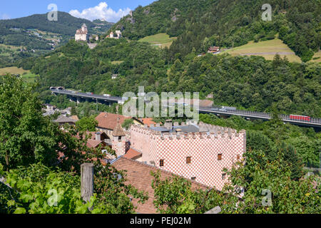 Le village de Ponte Gardena sur le Tyrol du Sud en Italie Banque D'Images