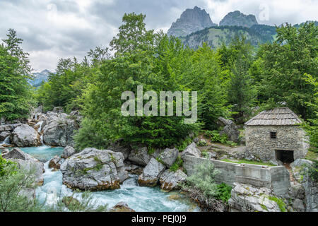 Un moulin à eau dans la vallée de la rivière Valbona, partie de la Valbona National Park, dans le nord-est de l'Albanie, Banque D'Images