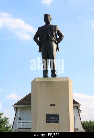 Sir Barnes Wallis , Bronze , Kent Herne Bay Banque D'Images