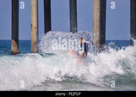 Kolohe Andino en compétition dans l'US Open de surf 2018 Banque D'Images