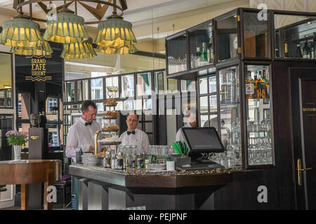 Le Grand Café Orient de la Vierge Noire à Prague, République Tchèque Banque D'Images