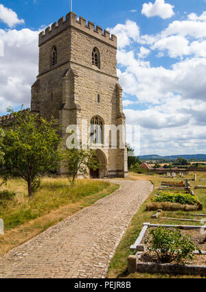 L'église paroissiale et l'église Saint Pierre et Saint Paul dans le Buckinghamshire village de Dinton England UK Banque D'Images