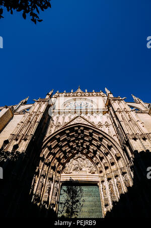 La Cathédrale de Santa Maria de la Sede de Séville est la plus grande cathédrale gothique chrétienne dans le monde. L'Unesco l'a déclarée patrimoine mondial en 1987 Banque D'Images