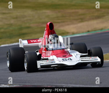 Michael Lyons, Lola T400, Derek Bell, Trophée Formule 5000, Formule 2, Formule 3, Formule Atlantique, Formula Ford 2000, légendes de Brands Hatch SuperPri Banque D'Images