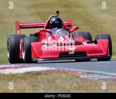 Keith Norris, Chevron B49, Derek Bell, Trophée Formule 5000, Formule 2, Formule 3, Formule Atlantique, Formula Ford 2000, légendes de Brands Hatch SuperPr Banque D'Images