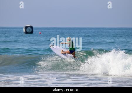 Kayla Coscino concurrentes dans l'US Open de surf 2018 Banque D'Images