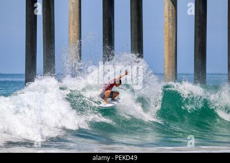 Mihimana Braye en compétition dans l'US Open de surf 2018 Banque D'Images