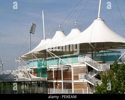 Peuplement principal à l'Ageas Bowl (anciennement le Rose Bowl) dans West End, Southampton Accueil de Hampshire Cricket Club et lieu de matches de l'Angleterre Banque D'Images