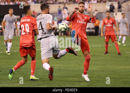 Sergio Reguilon # 29 du Real Madrid (L), Bryan Cristante de Roma # 6 et Sergio Ramos du Real Madrid # 4 en action au cours de l'ICC 2018 match Banque D'Images