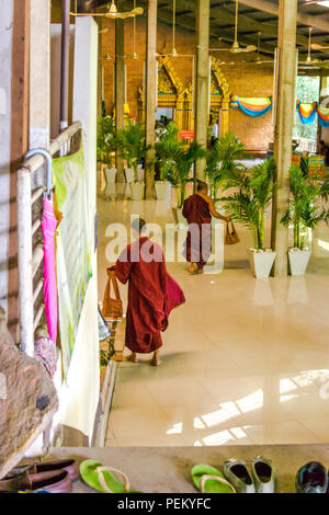 Temple dans la province d'Ubon Ratchathani, au nord-est (ISAN), Thaïlande Banque D'Images