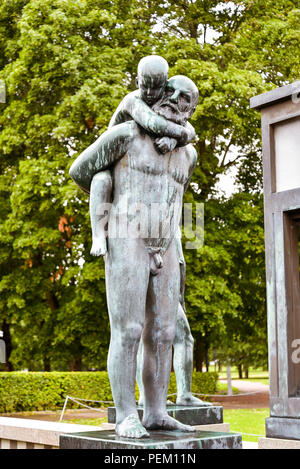 Oslo, Norvège - 12 août 2018 : Sculptures de Gustav Vigeland (1869-1943), un célèbre sculpteur norvégien, parc Frogner, Oslo. Banque D'Images