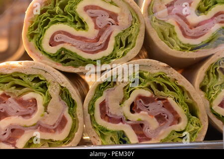 Salade de fromage d'enrubannage sur vente Venise Italie 2018 Banque D'Images