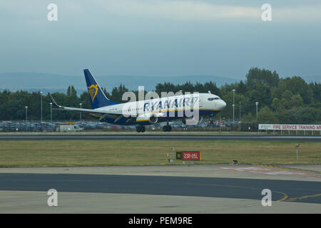 Ryan Air plane entrée en terre Banque D'Images