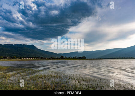 Salmon Arm Bay, Salmon Arm, British Columbia, Canada Banque D'Images