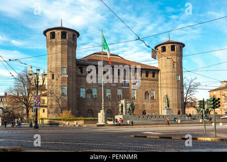 Château médiéval d'Acaja. Turin, Piémont, taly Banque D'Images