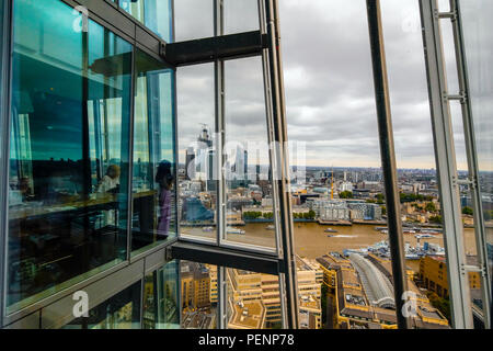 Vue aérienne de Londres, dans le Shard à Londres. R.-U. Banque D'Images