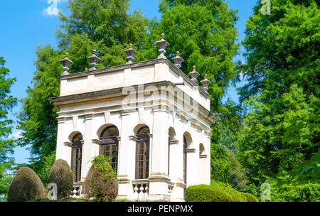 Stra, Italie - 25 mai 2017 : des bâtiments anciens dans le parc de la dix-huitième-siècle Villa Pisani Banque D'Images