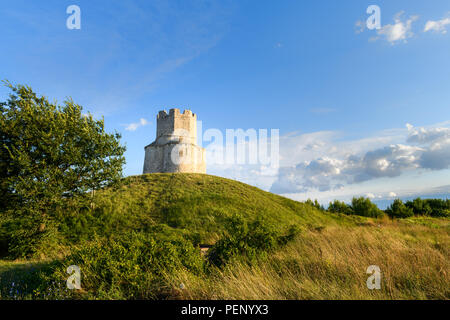 L'église en pierre médiévale de Saint Nicolas près de Sveti Nikola Nin, Dalmatie, Croatie, petite chapelle en haut de la colline Banque D'Images