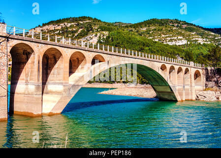 Vue sur le réservoir d'Ulldecona. Communauté valencienne, Espagne Banque D'Images