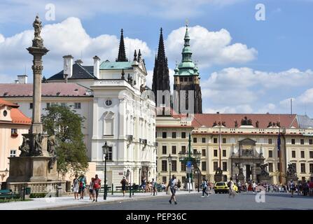 Prague, République tchèque. Août 15, 2018. Août 15,2018 Prague République tchèque est très populaire chaque jour cette ville est visité par des milliers de touristes de partout dans le monde du château de Prague. (Crédit Image : © Piotr Twardysko via Zuma Zuma Press Fil) Credit : Piotr Twardysko/ZUMA/Alamy Fil Live News Banque D'Images