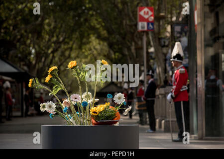 Barcelone, Espagne. 17Th Aug 2018. 17 août, 2018 - Barcelone, Catalogne, Espagne - Hommage à Las Ramblas de Barcelone après un an des attaques terroristes qui ont tué 16 personnes et blessé plus de 120 lorsque deux véhicules s'est écrasé dans la foule. Crédit : Jordi Boixareu/Alamy Live News Banque D'Images