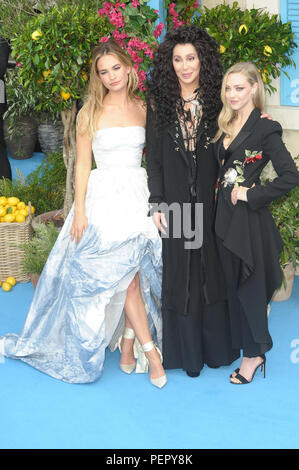 Mamma Mia ! Here We Go Again premiere à Londres, Royaume-Uni : Lily avec James, Cher, Amanda Seyfried Où : London, Royaume-Uni Quand : 16 Oct 2018 Source : WENN.com Banque D'Images