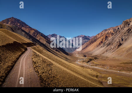 Montagnes près de Los Penitentes en été à Cordillera de los Andes - La Province de Mendoza, Argentine Banque D'Images